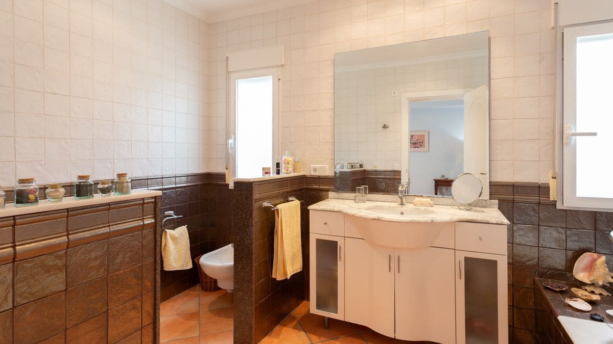 5 soverom Villa til salgs i Denia med svømmebasseng garasje - € 1 395 000 (Ref: 9977670)