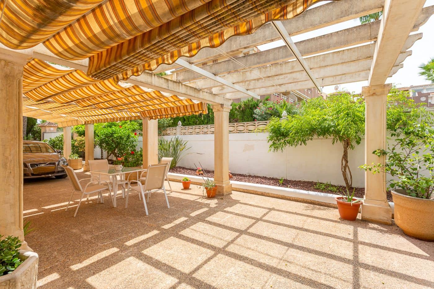 5 soverom Villa til salgs i Denia med svømmebasseng garasje - € 1 395 000 (Ref: 9977670)