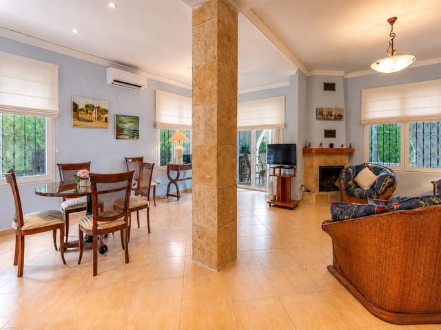 5 soverom Villa til salgs i Dénia med svømmebasseng garasje - € 1 395 000 (Ref: 9977670)