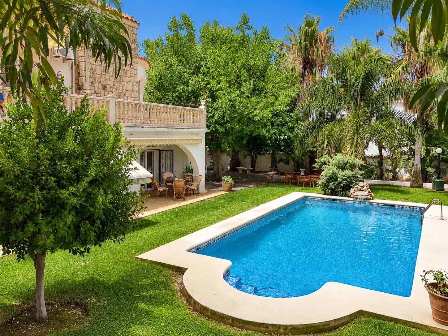 5 soverom Villa til salgs i Denia med svømmebasseng garasje - € 1 395 000 (Ref: 9977670)