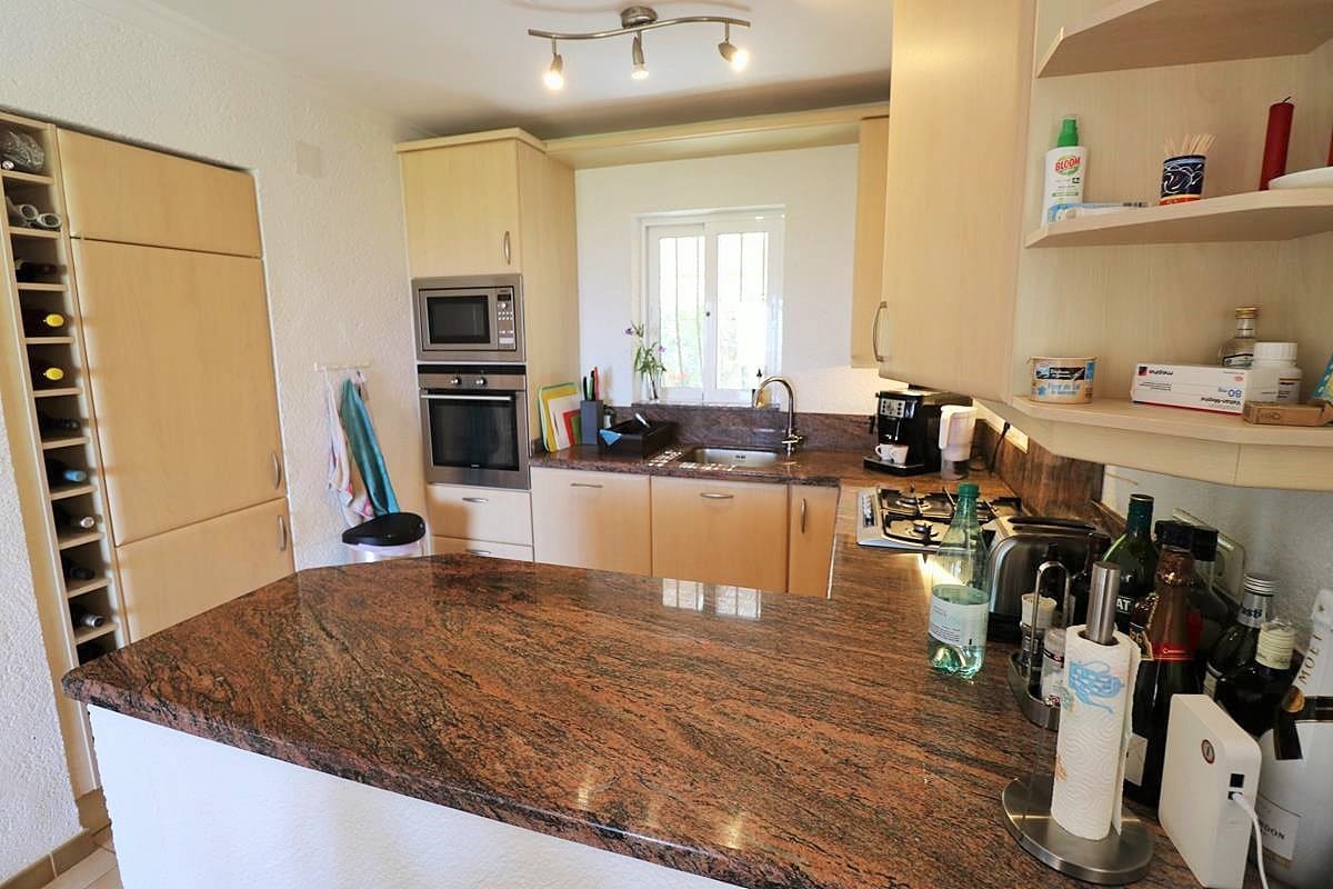 Chalet de 3 habitaciones en La Sella en venta con piscina garaje - 525.000 € (Ref: 9977672)