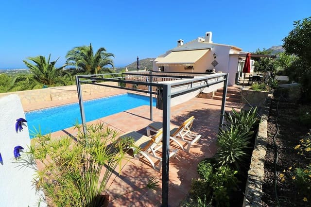 Chalet de 3 habitaciones en La Sella en venta con piscina garaje - 525.000 € (Ref: 9977672)