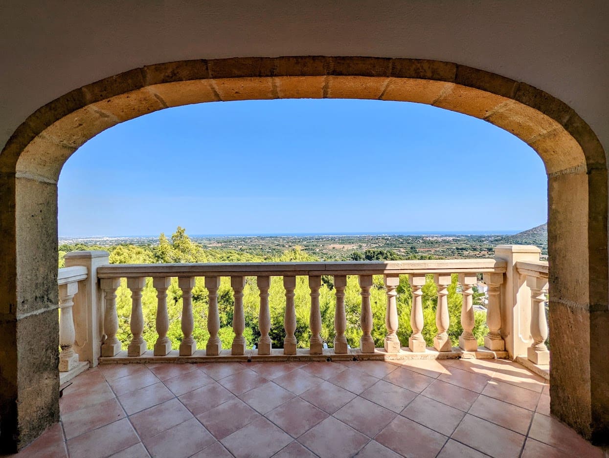 Chalet de 3 habitaciones en La Sella en venta con piscina garaje - 525.000 € (Ref: 9977672)