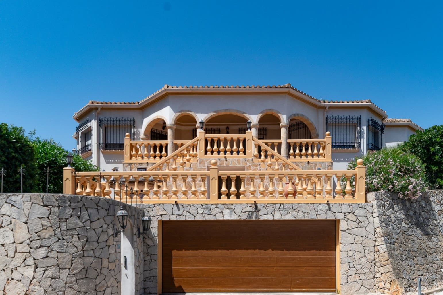 Chalet de 4 habitaciones en Dénia en venta con garaje - 870.000 € (Ref: 9977673)