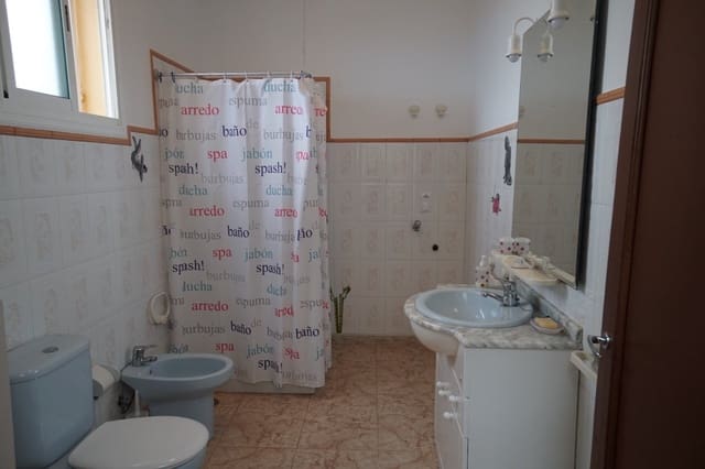 Finca/Maison de Campagne de 3 chambres à louer à Santa María de Guía de Gran Canaria - 750 € (Ref: 7356704)