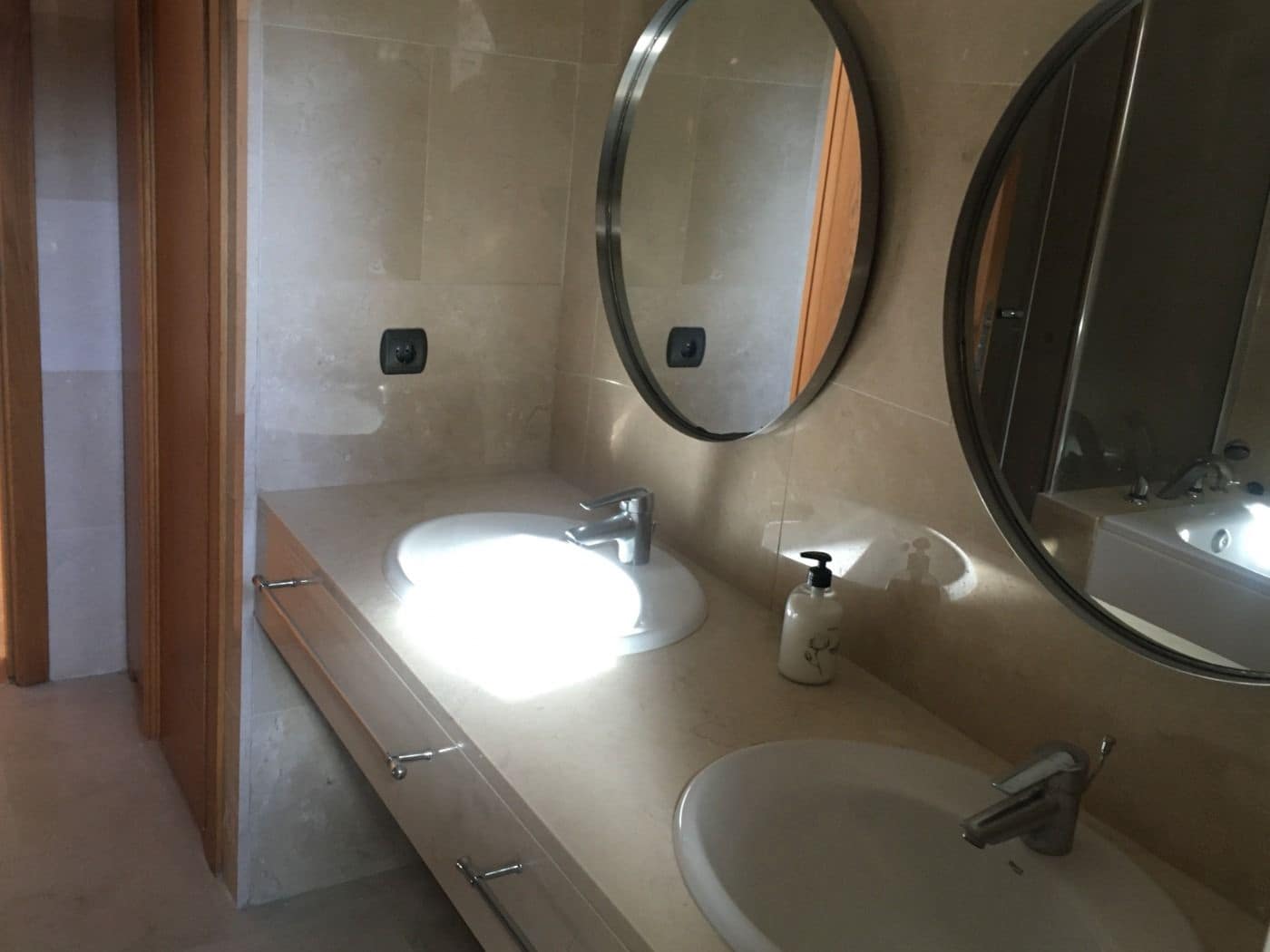 4 slaapkamer Villa te koop in Salobre Golf met zwembad garage - € 2.041.000 (Ref: 7365292)