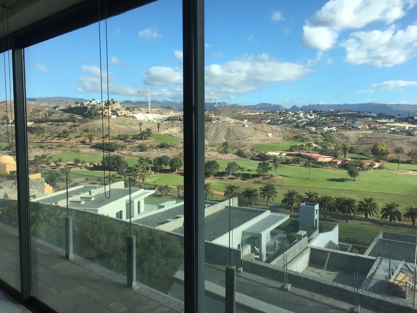 4 slaapkamer Villa te koop in Salobre Golf met zwembad garage - € 2.041.000 (Ref: 7365292)