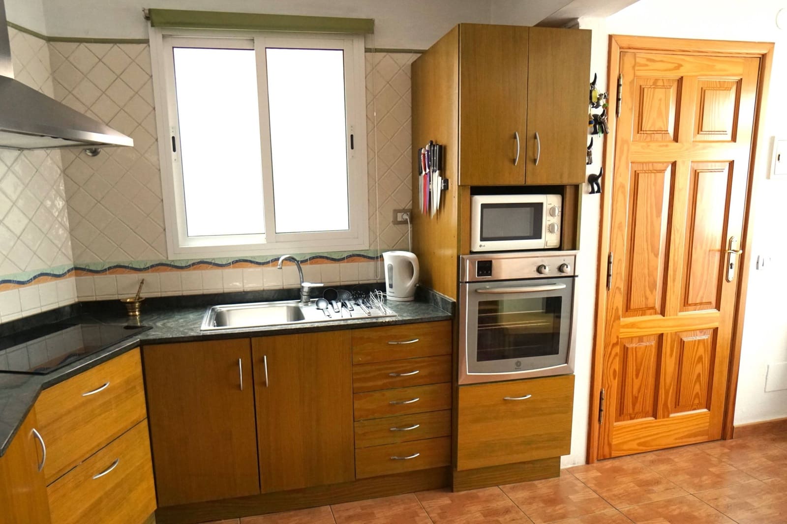 2 bedroom Penthouse for rent in Las Palmas de Gran Canaria - € 850 (Ref: 7383583)