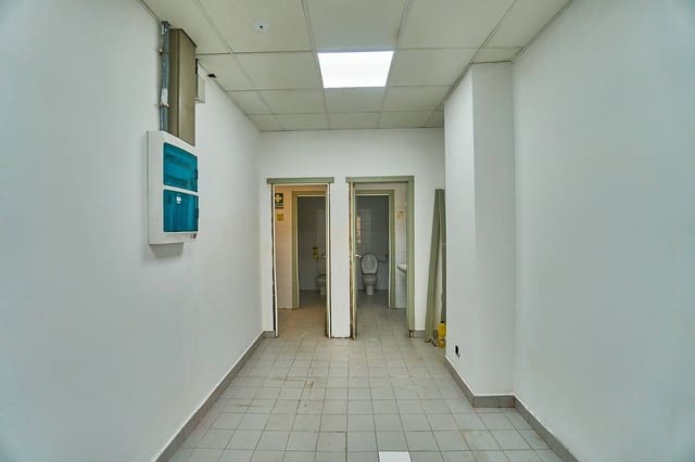 Gewerbe zu vermieten in Santa Catalina - Canteras, Las Palmas de Gran Canaria - 2.500 € (Ref: 7732123)