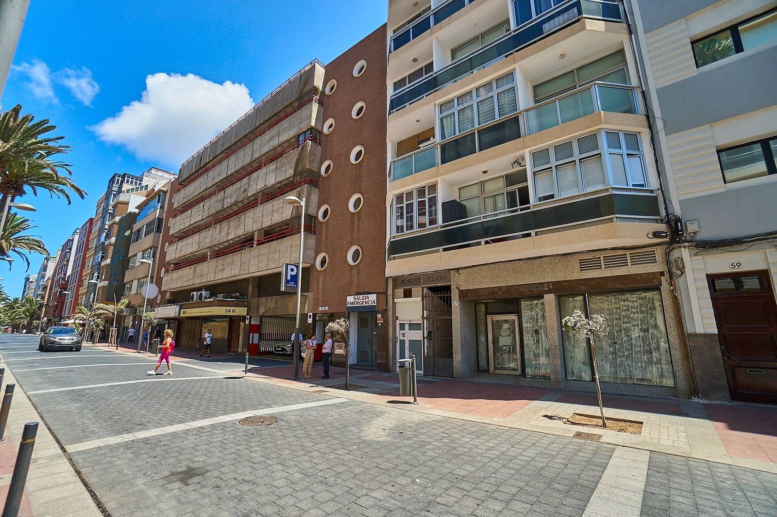 Commercieel te huur in Las Palmas de Gran Canaria - € 2.500 (Ref: 7732123)