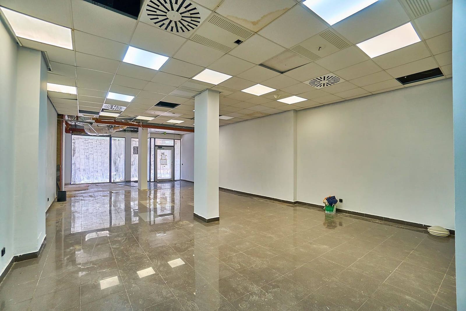 Commercial for rent in Las Palmas de Gran Canaria - € 2,500 (Ref: 7732123)