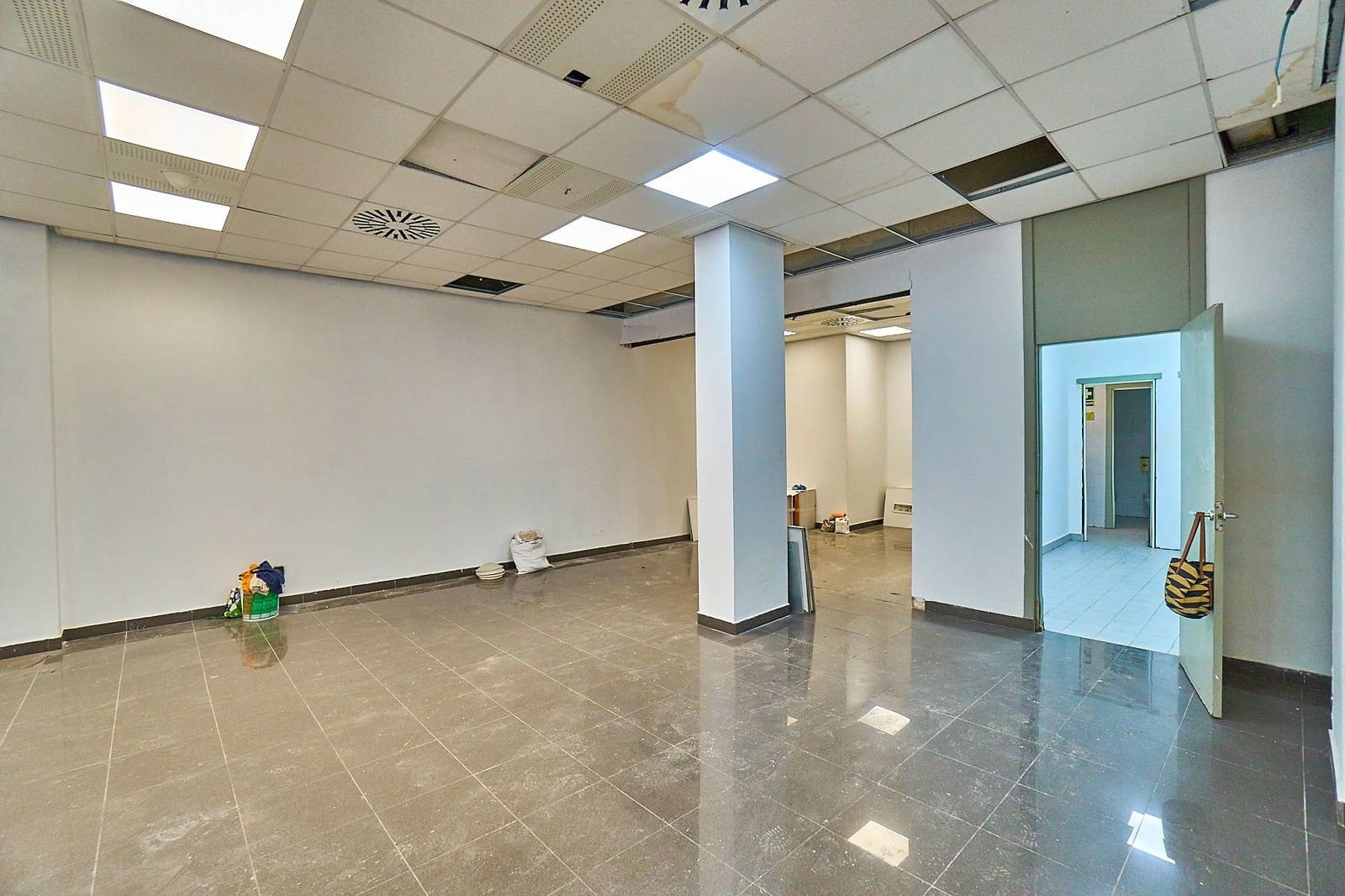 Commercial for rent in Las Palmas de Gran Canaria - € 2,500 (Ref: 7732123)