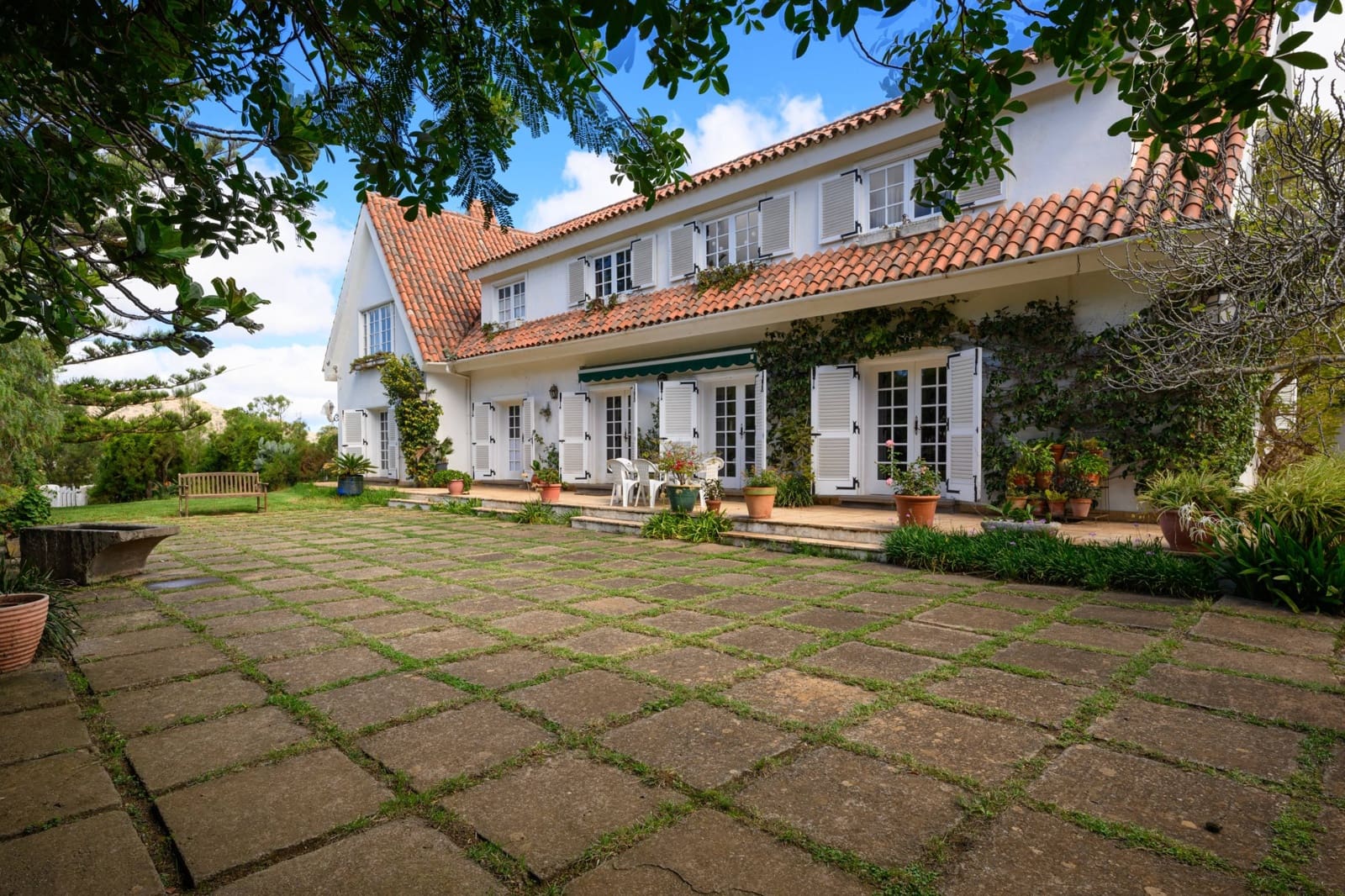 8 Zimmer Villa zu verkaufen in Santa Brigida mit Pool Garage - 2.800.000 € (Ref: 7836170)
