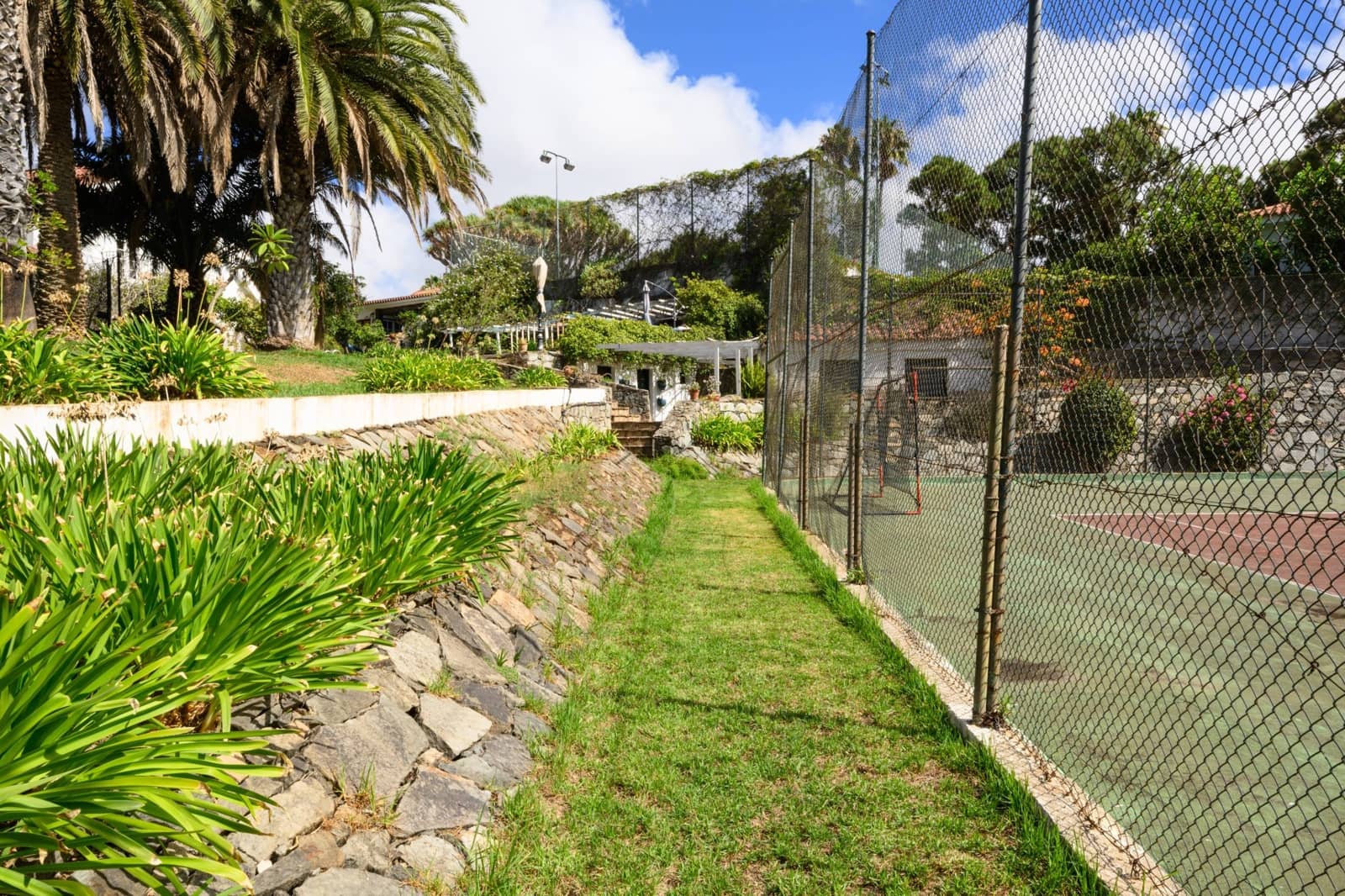 8 Zimmer Villa zu verkaufen in Santa Brigida mit Pool Garage - 2.800.000 € (Ref: 7836170)