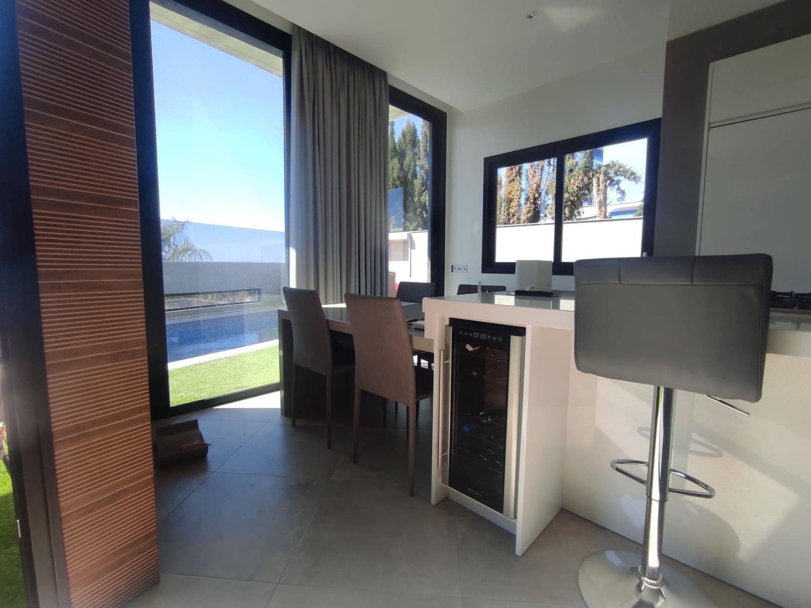 4 sypialnia Willa do wynajęcia w San Bartolome de Tirajana z basenem garażem - 6 000 € (Ref: 7954072)