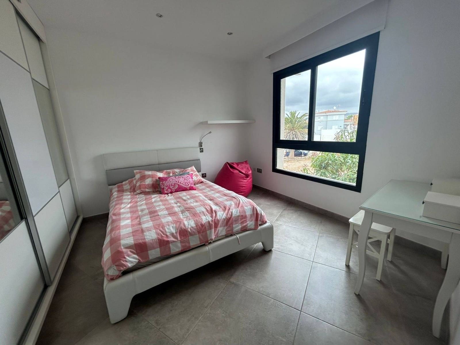 4 sypialnia Willa do wynajęcia w San Bartolome de Tirajana z basenem garażem - 6 000 € (Ref: 7954072)