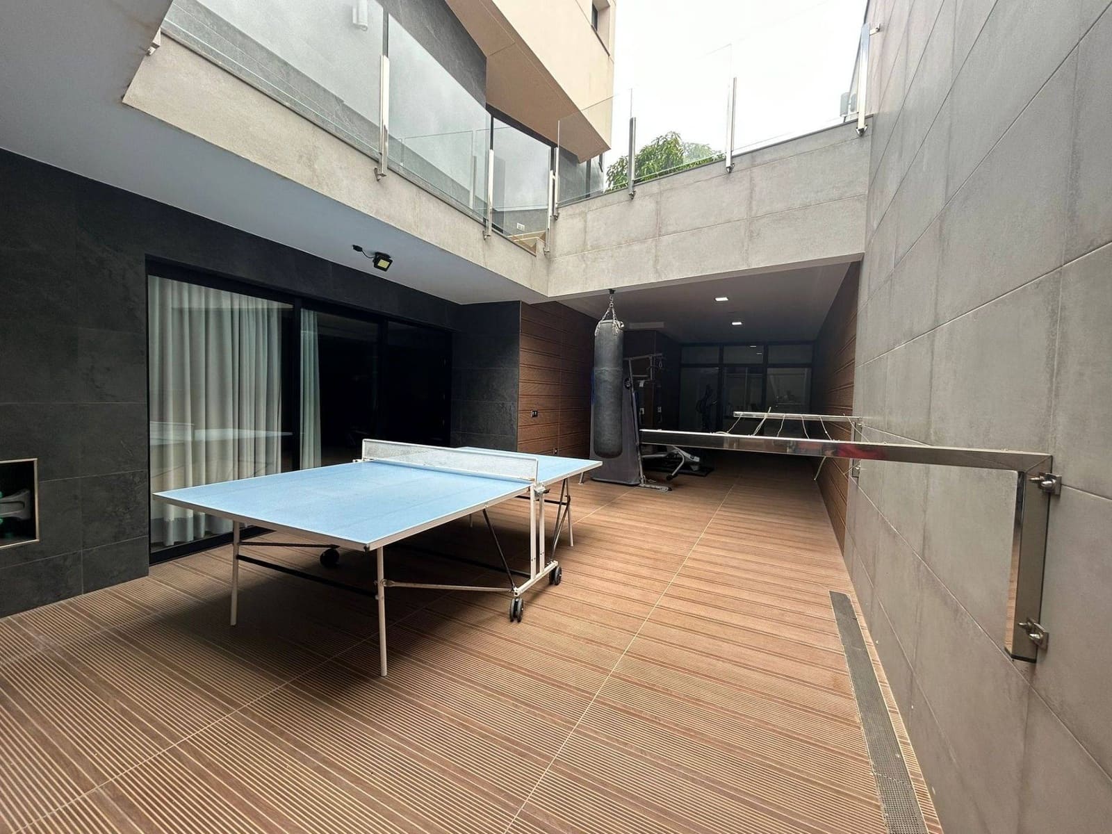 4 sypialnia Willa do wynajęcia w San Bartolome de Tirajana z basenem garażem - 6 000 € (Ref: 7954072)