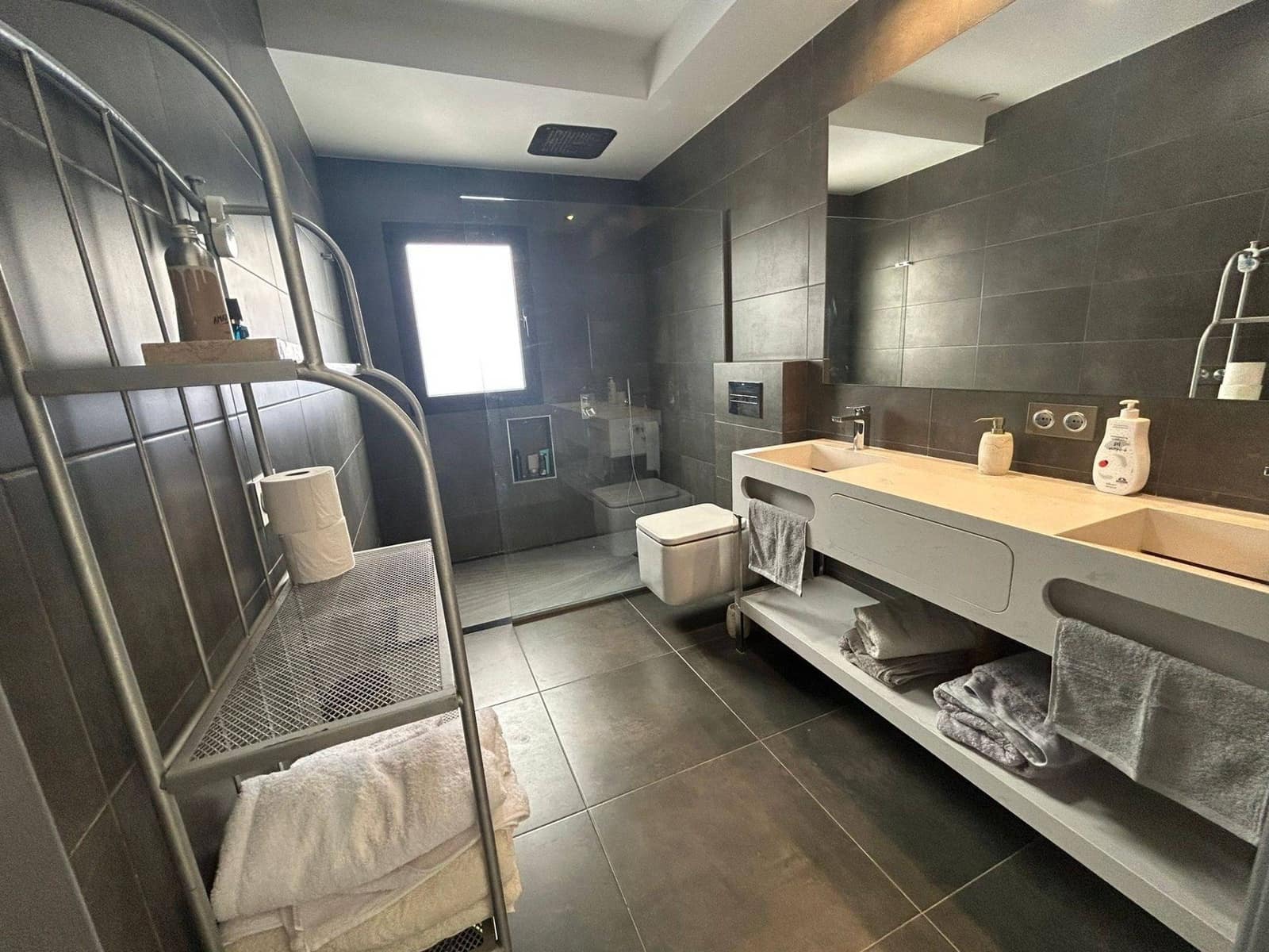 4 sypialnia Willa do wynajęcia w San Bartolome de Tirajana z basenem garażem - 6 000 € (Ref: 7954072)