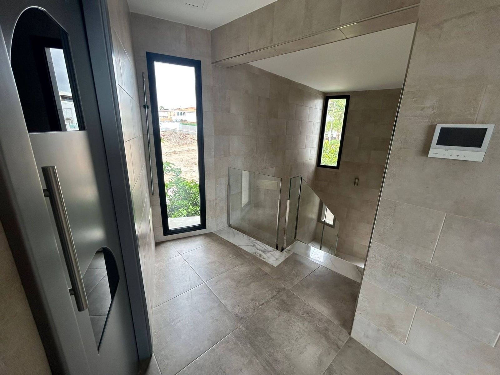 4 sypialnia Willa do wynajęcia w San Bartolome de Tirajana z basenem garażem - 6 000 € (Ref: 7954072)