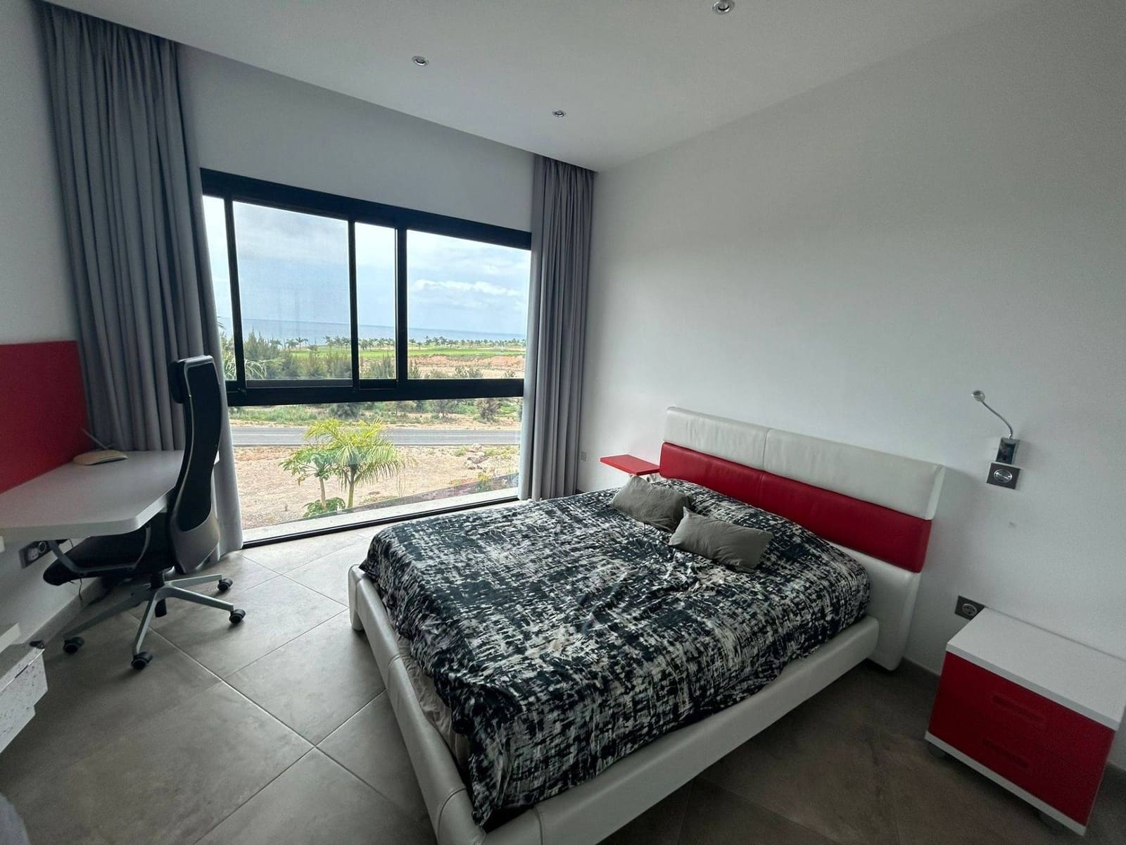 4 sypialnia Willa do wynajęcia w San Bartolome de Tirajana z basenem garażem - 6 000 € (Ref: 7954072)