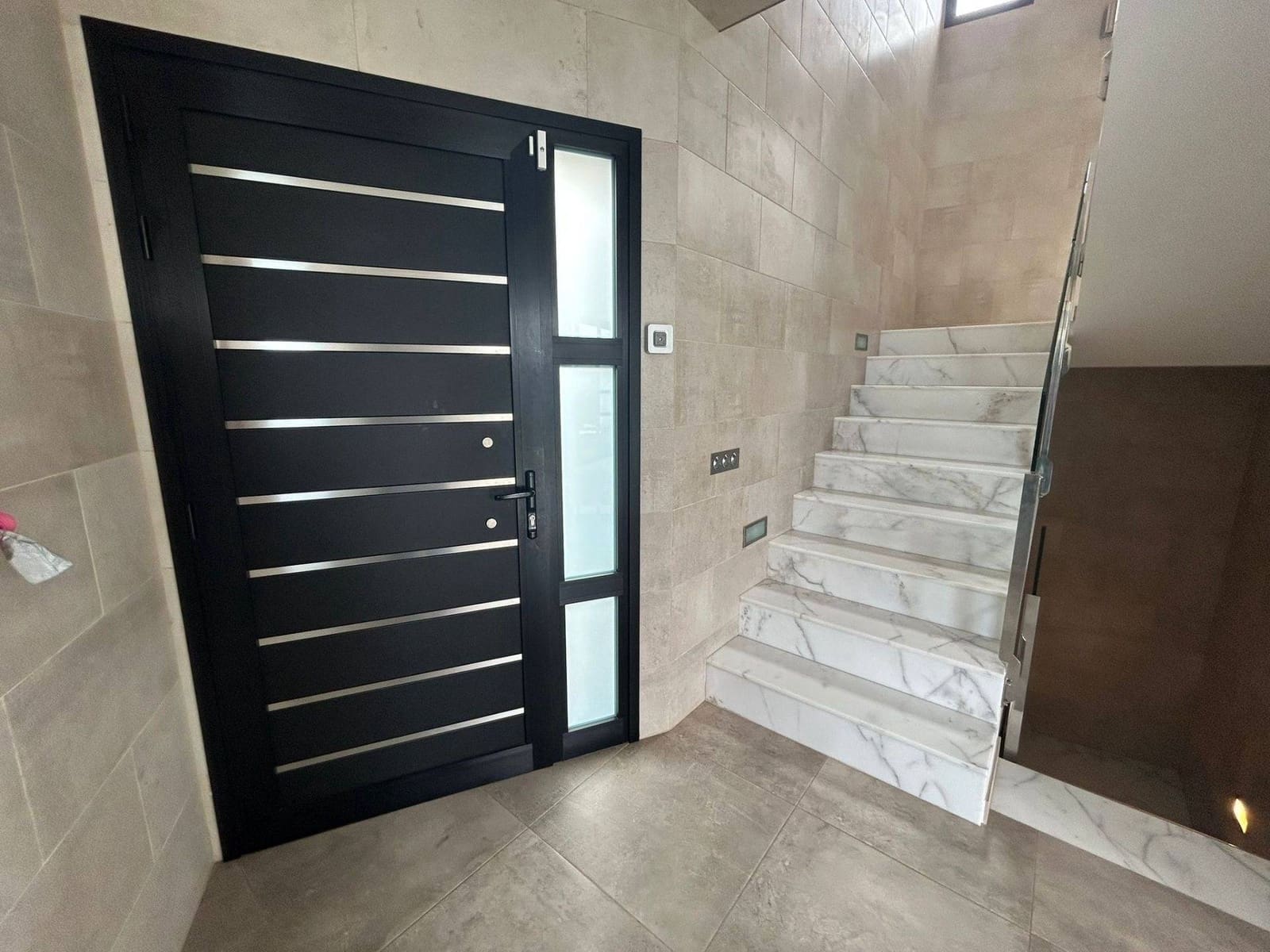 4 sypialnia Willa do wynajęcia w San Bartolome de Tirajana z basenem garażem - 6 000 € (Ref: 7954072)