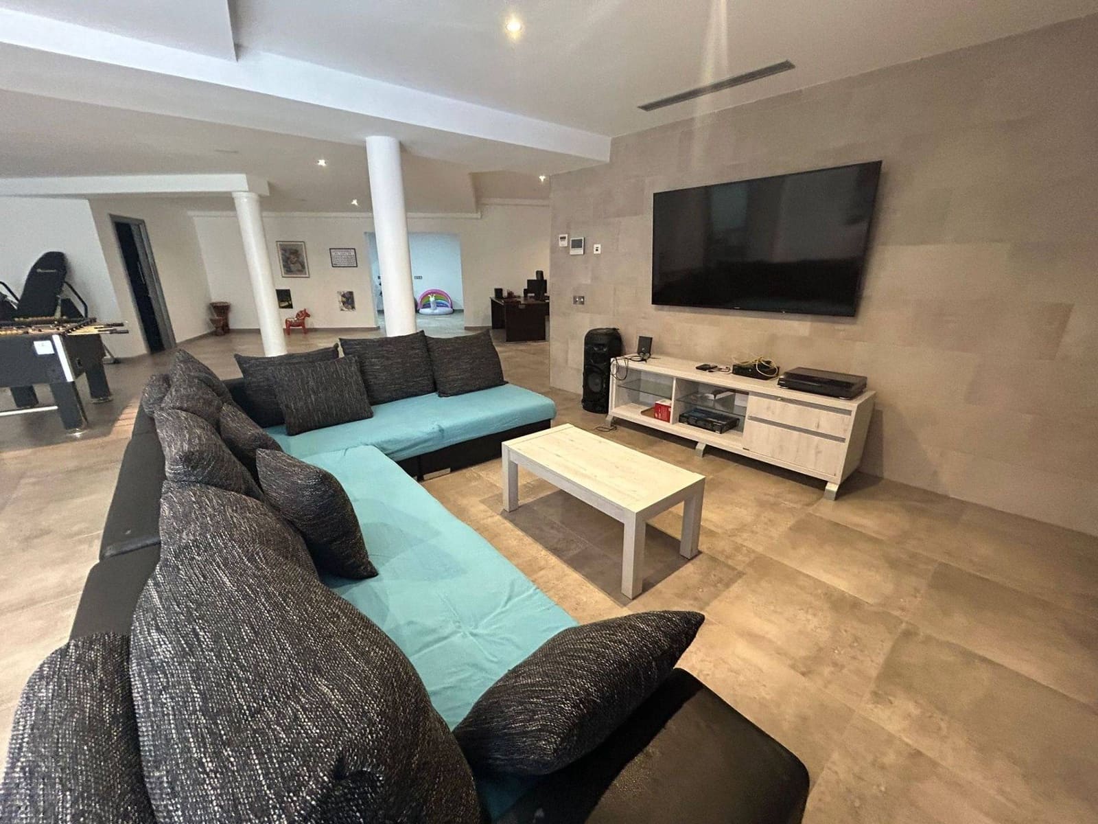 4 sypialnia Willa do wynajęcia w San Bartolome de Tirajana z basenem garażem - 6 000 € (Ref: 7954072)