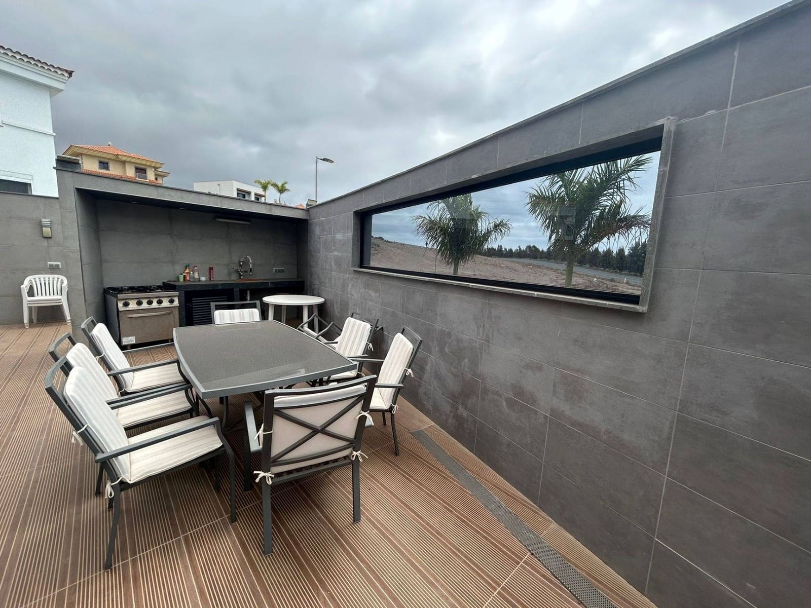 4 sypialnia Willa do wynajęcia w San Bartolome de Tirajana z basenem garażem - 6 000 € (Ref: 7954072)