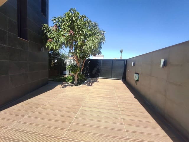 4 makuuhuone Huvila vuokrattavana paikassa San Bartolomé de Tirajana mukana uima-altaan 
autotalli - 6 000 € (Ref: 7954072)