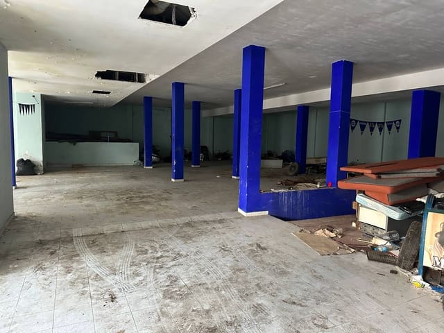 Kommersiell til salgs i Corralejo, La Oliva - € 514 900 (Ref: 8048130)