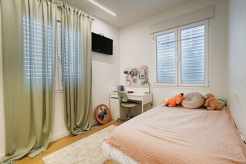 3 soveværelse Lejlighed til salg i Las Palmas de Gran Canaria - € 335.000 (Ref: 8108557)