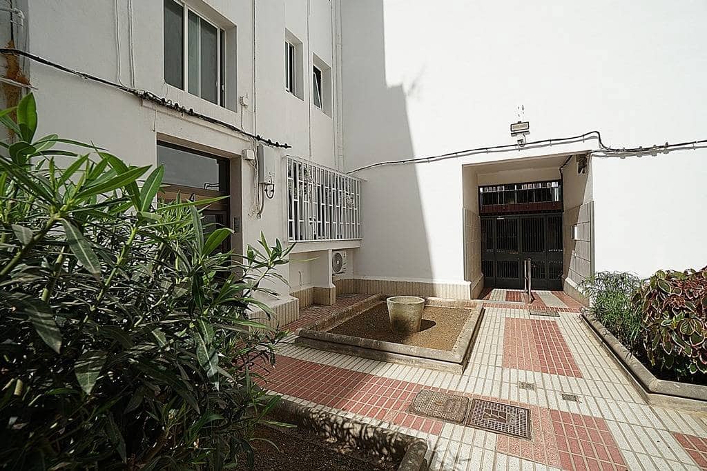 3 soveværelse Lejlighed til salg i Las Palmas de Gran Canaria - € 335.000 (Ref: 8108557)