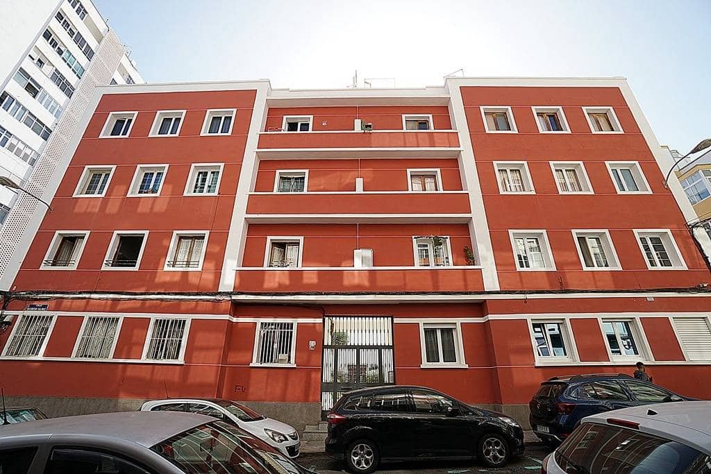 3 soveværelse Lejlighed til salg i Las Palmas de Gran Canaria - € 335.000 (Ref: 8108557)