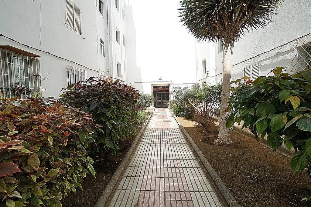 3 soveværelse Lejlighed til salg i Las Palmas de Gran Canaria - € 335.000 (Ref: 8108557)