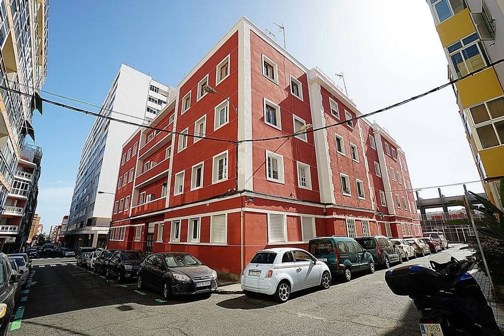 3 soveværelse Lejlighed til salg i Las Palmas de Gran Canaria - € 335.000 (Ref: 8108557)