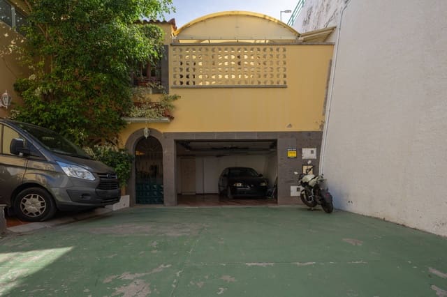 5 slaapkamer Halfvrijstaande villa te koop in Las Palmas de Gran Canaria - € 495.000 (Ref: 8117720)