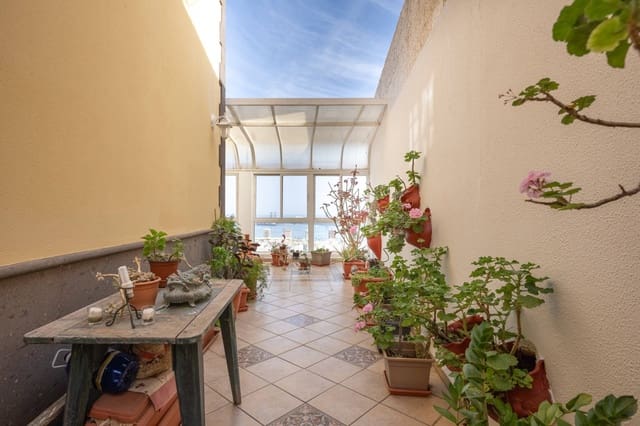 5 slaapkamer Halfvrijstaande villa te koop in Las Palmas de Gran Canaria - € 495.000 (Ref: 8117720)