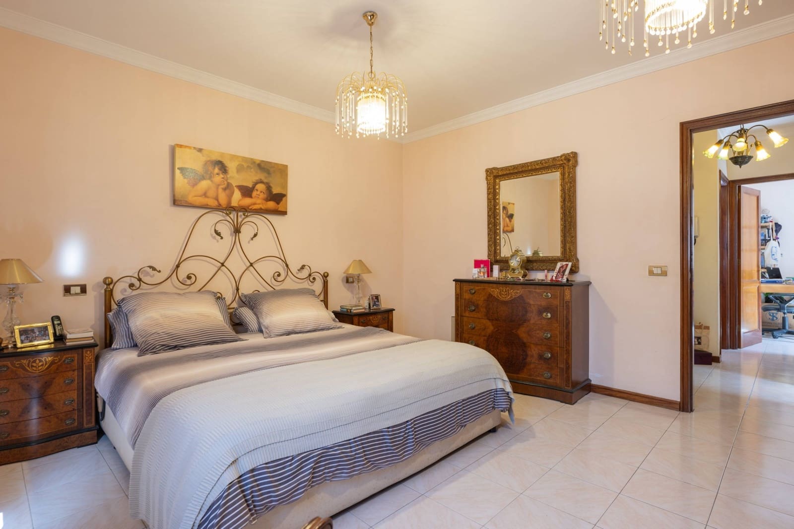 5 soveværelse Semi-Rækkehus til salg i Las Palmas de Gran Canaria - € 495.000 (Ref: 8117720)