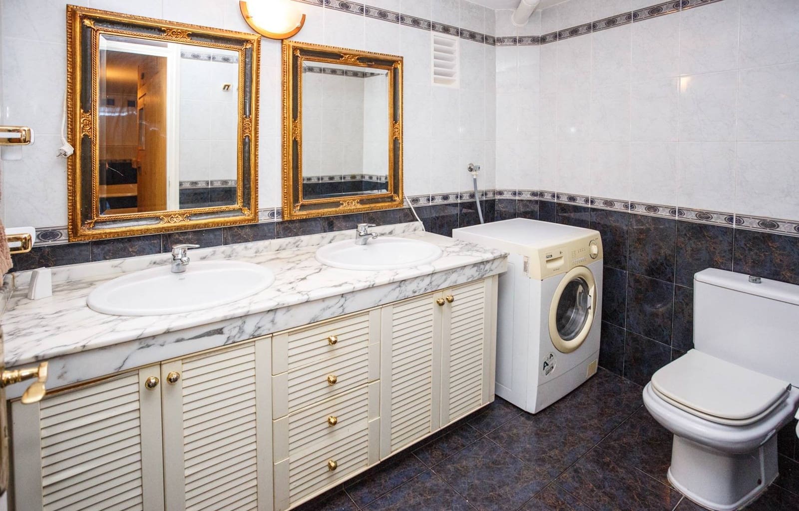 5 soveværelse Semi-Rækkehus til salg i Las Palmas de Gran Canaria - € 495.000 (Ref: 8117720)