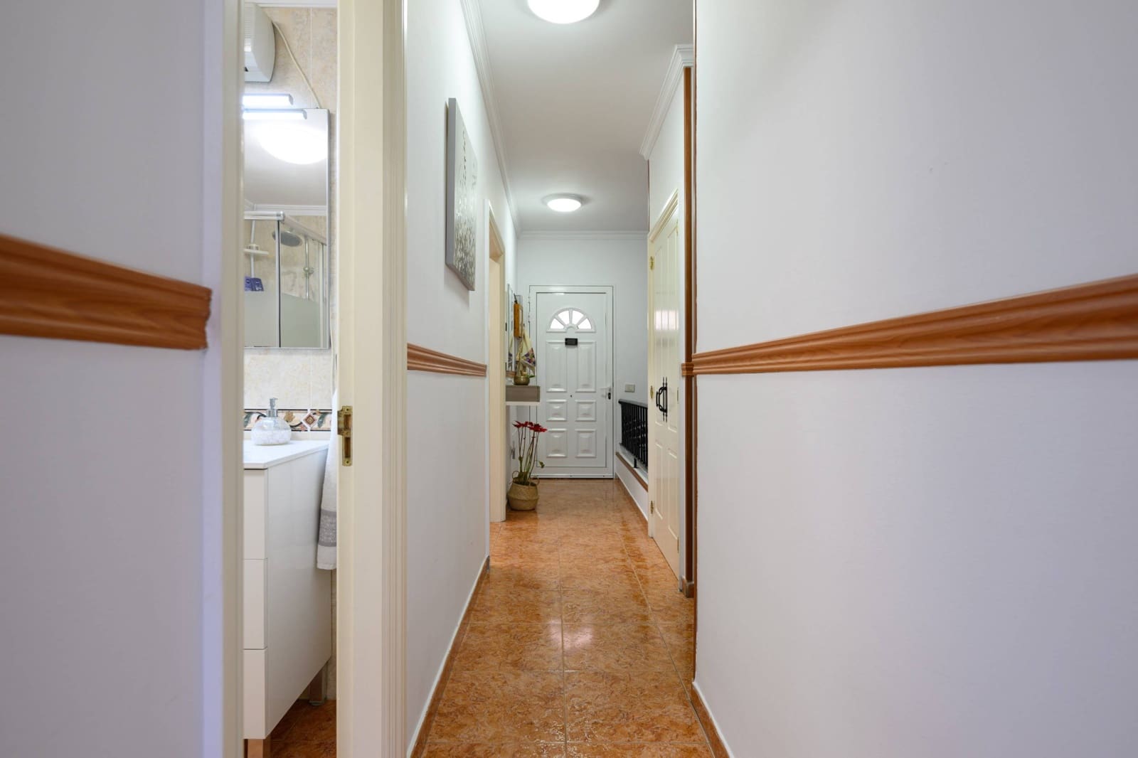 4 soveværelse Rækkehus til salg i Almatriche med garage - € 299.000 (Ref: 8119998)