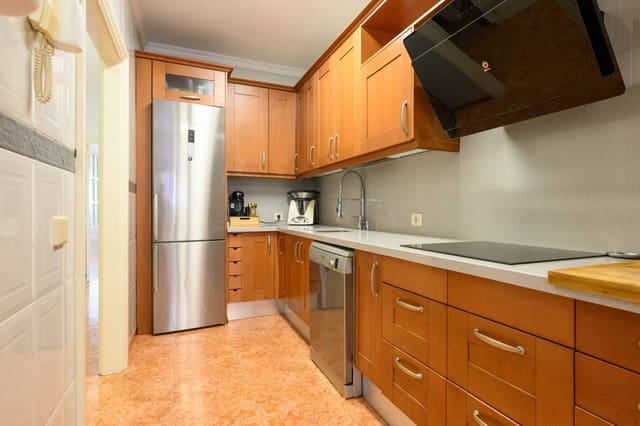 4 slaapkamer Rijtjeshuis te koop in Almatriche, Las Palmas de Gran Canaria met garage - € 299.000 (Ref: 8119998)