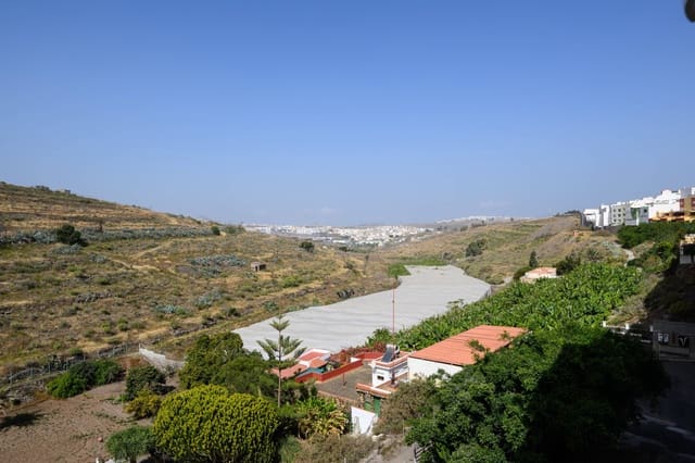 4 slaapkamer Rijtjeshuis te koop in Almatriche, Las Palmas de Gran Canaria met garage - € 299.000 (Ref: 8119998)