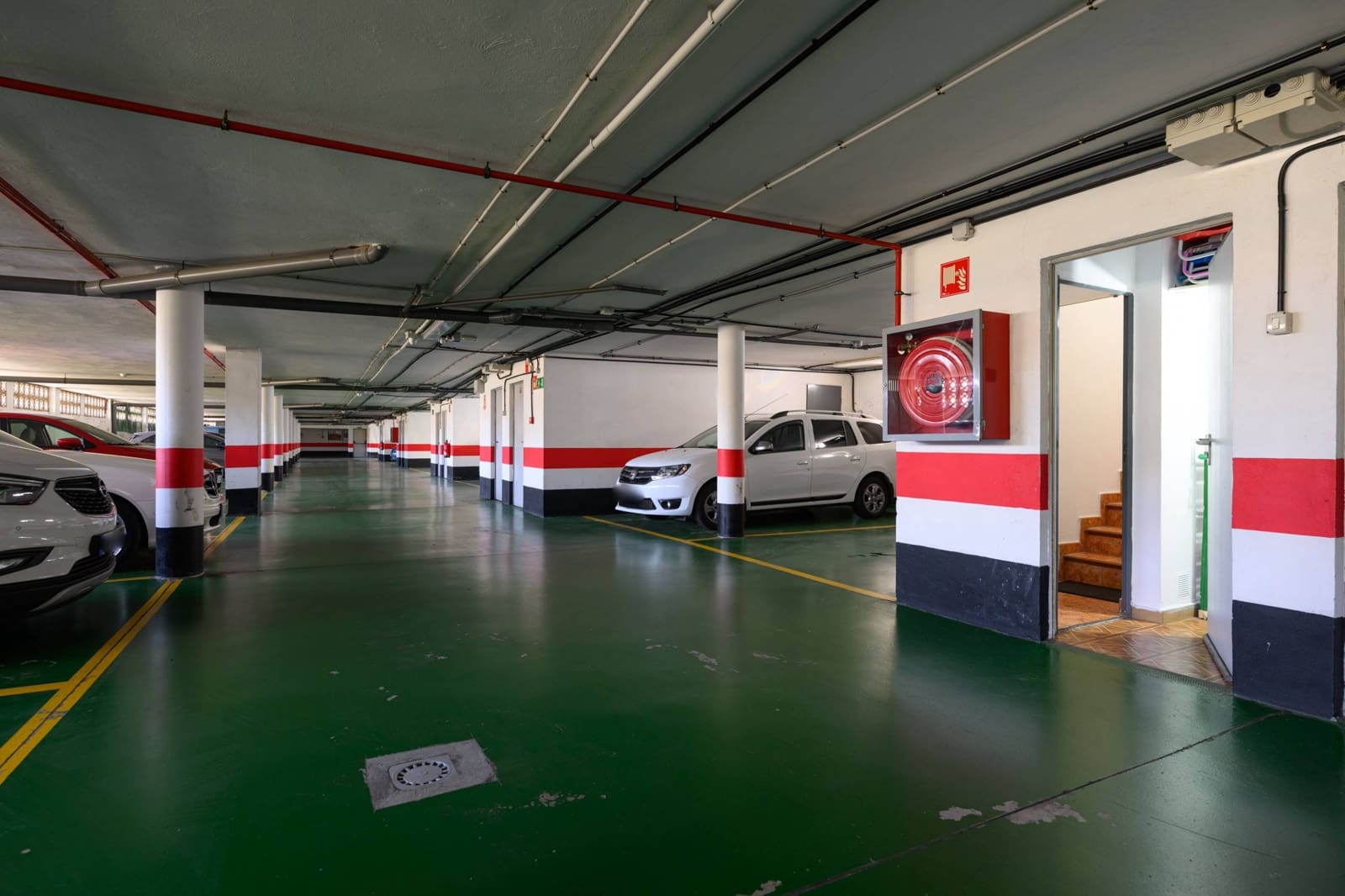 4 soveværelse Rækkehus til salg i Almatriche med garage - € 299.000 (Ref: 8119998)