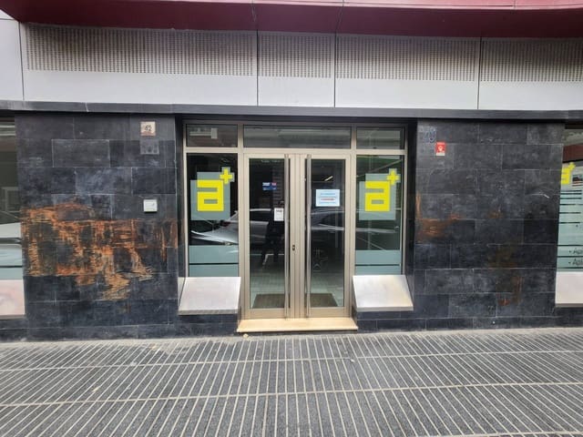 Erhverv til salg i Santa Catalina - Canteras, Las Palmas de Gran Canaria - € 261.000 (Ref: 8173176)