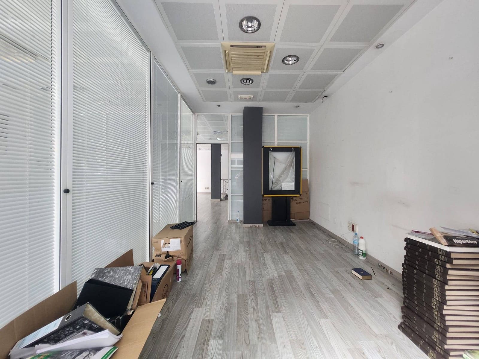 Commercieel te koop in Las Palmas de Gran Canaria - € 261.000 (Ref: 8173176)