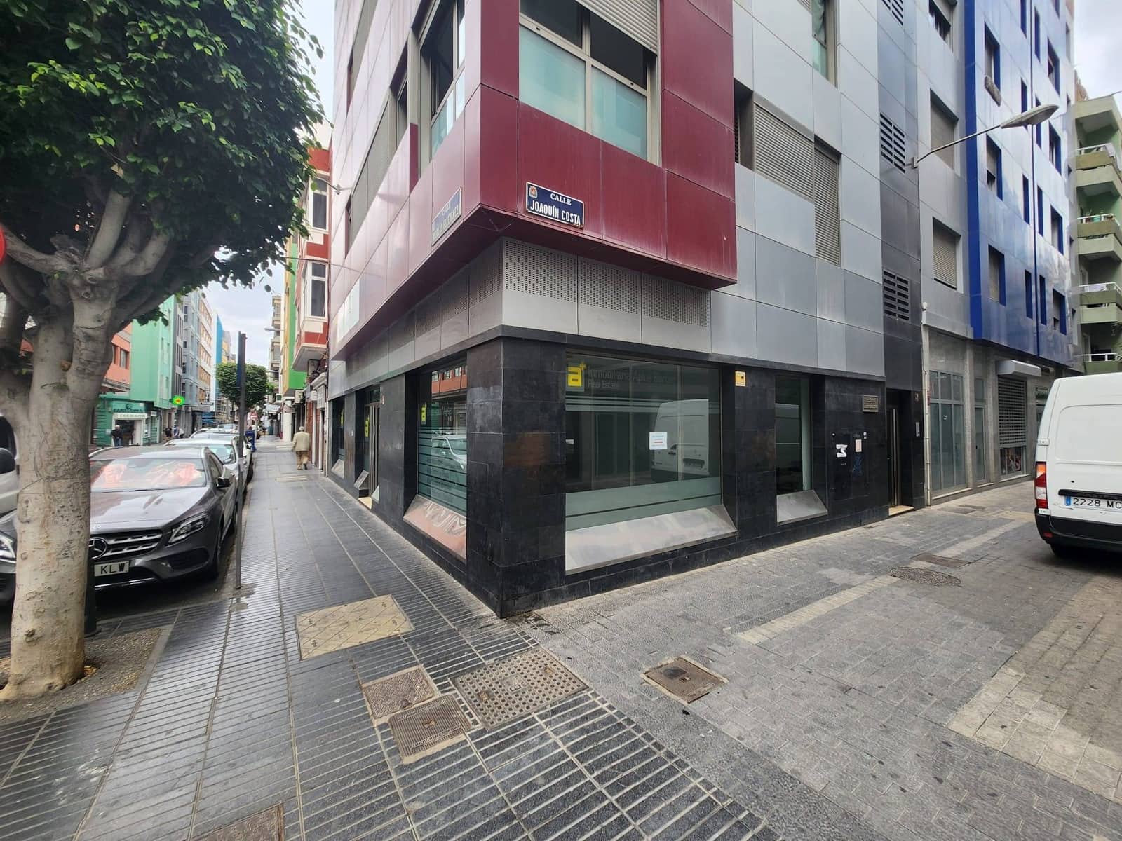 Commercieel te koop in Las Palmas de Gran Canaria - € 261.000 (Ref: 8173176)