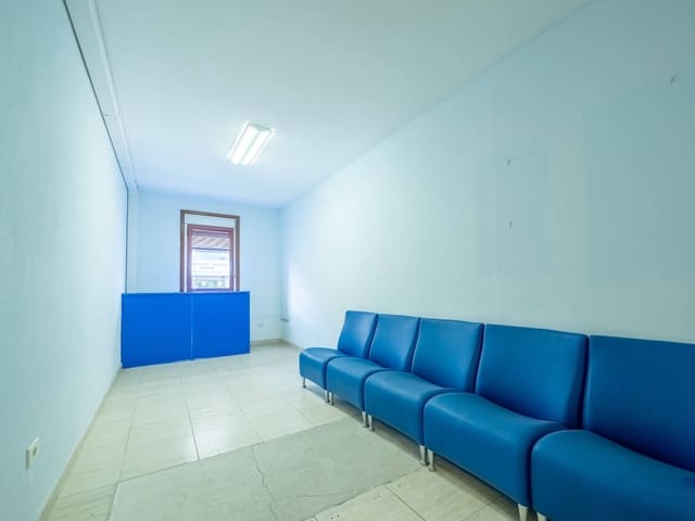 Kontor til salgs i Vegueta, Las Palmas de Gran Canaria med garasje - € 115 000 (Ref: 8174841)