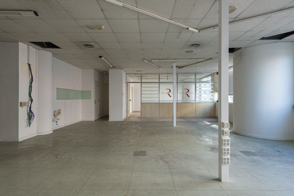 Kantoor te koop in Las Palmas de Gran Canaria met garage - € 260.000 (Ref: 8213478)