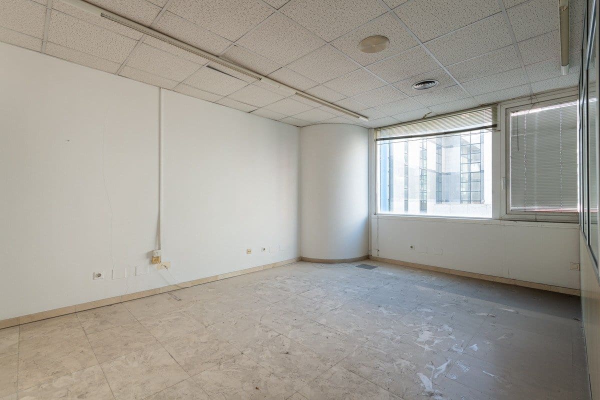 Kantoor te koop in Las Palmas de Gran Canaria met garage - € 260.000 (Ref: 8213478)