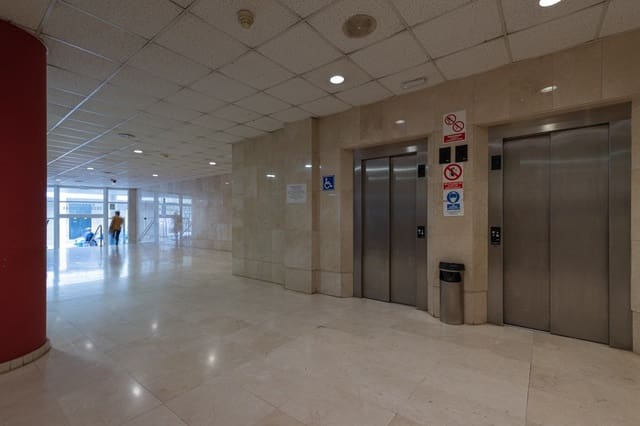 Kontor til salg i Santa Catalina - Canteras, Las Palmas de Gran Canaria med garage - € 260.000 (Ref: 8213478)