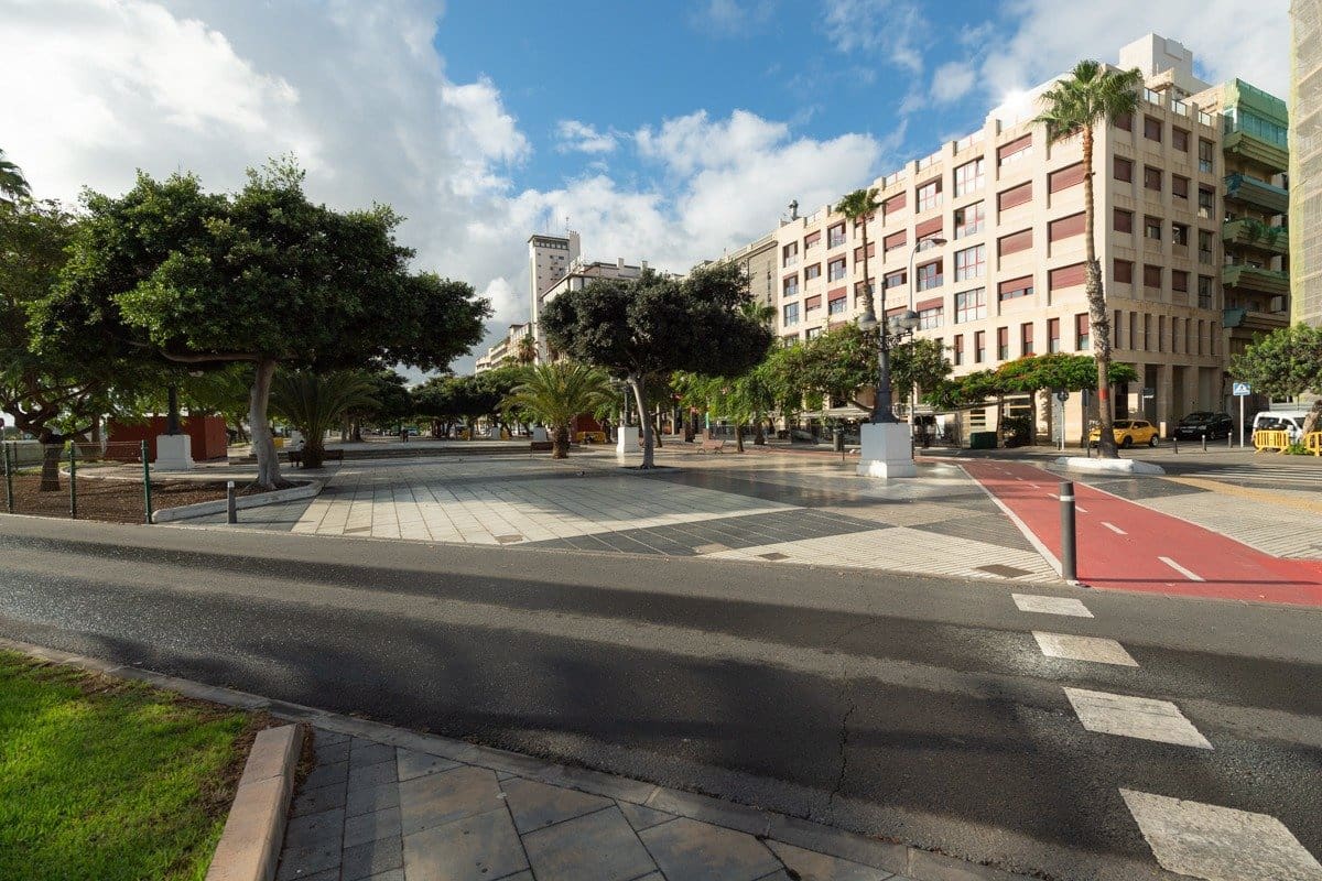 Kantoor te koop in Las Palmas de Gran Canaria met garage - € 260.000 (Ref: 8213478)